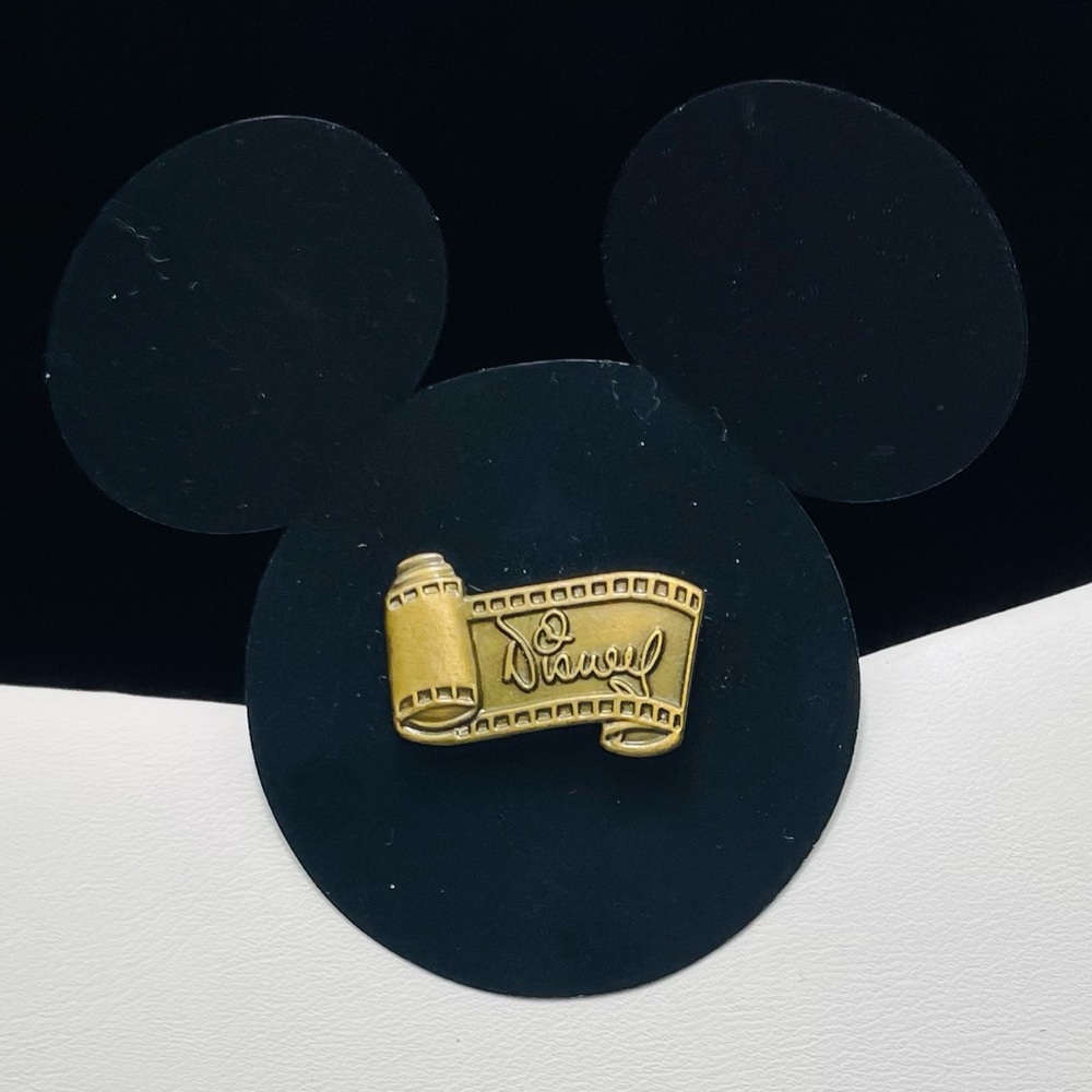 VINTAGE DISNEY PIN - Picture 4 of 7